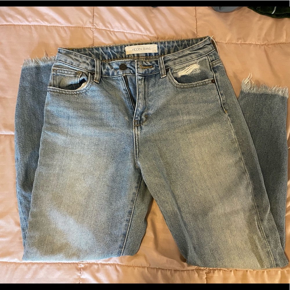 Hidden Jeans